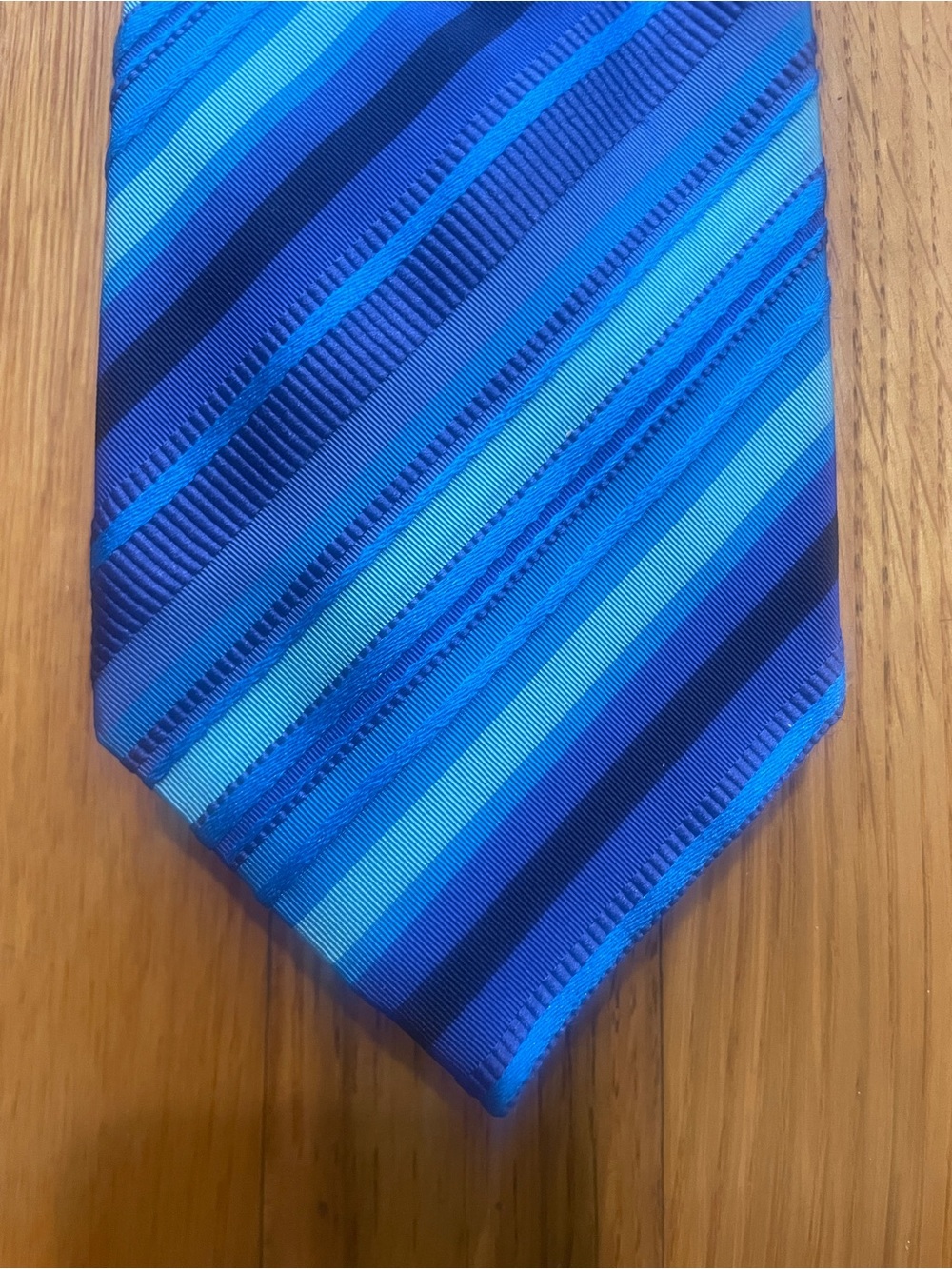 $175 Paul Smith Embroidered 100% Italian Silk Tie